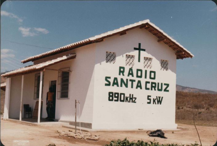 Rádio Santa Cruz FM - A rádio da família!