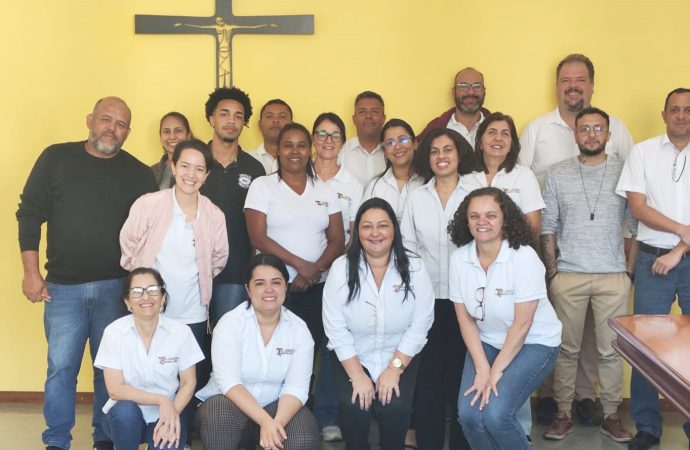 Frei Gustavo Medella visita as frentes sociais e educativas da PSC