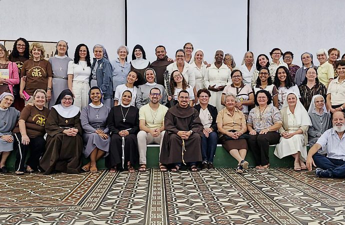 Encontro formativo da Família Franciscana de Minas Gerais