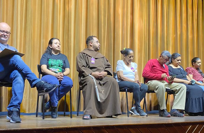 Encontro sobre migração no Colégio Santo Agostinho, em Belo Horizonte