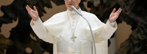 Papa: ajudem-me a ajudar os missionários em todas as partes do mundo