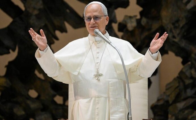 Papa convida fiéis a viver o dia 22 de agosto em jejum e oração pela paz
