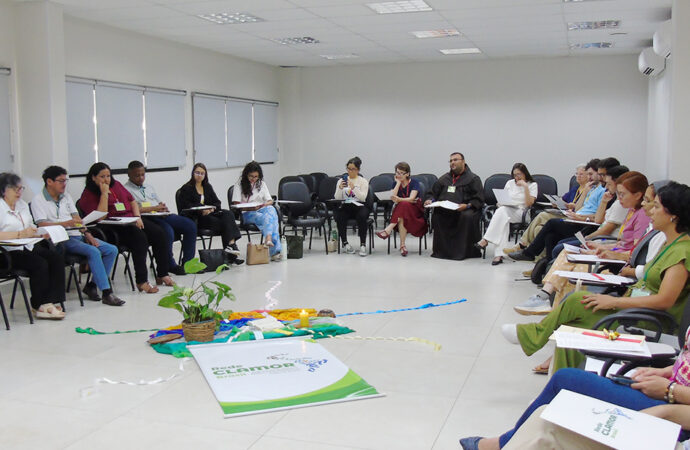 Representantes da Rede Franciscana de Migrantes participaram do Encontro Rede Clamor Brasil, no Centro Cultural de Brasília