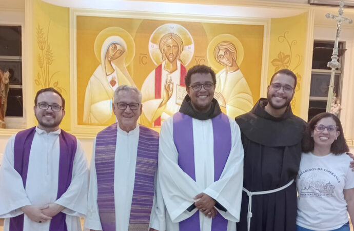 Preparativos para a Missão Jubilar dos 40 anos de Ordenação Presbiteral de Frei Pedro José de Assis, em Cabo Verde (MG)