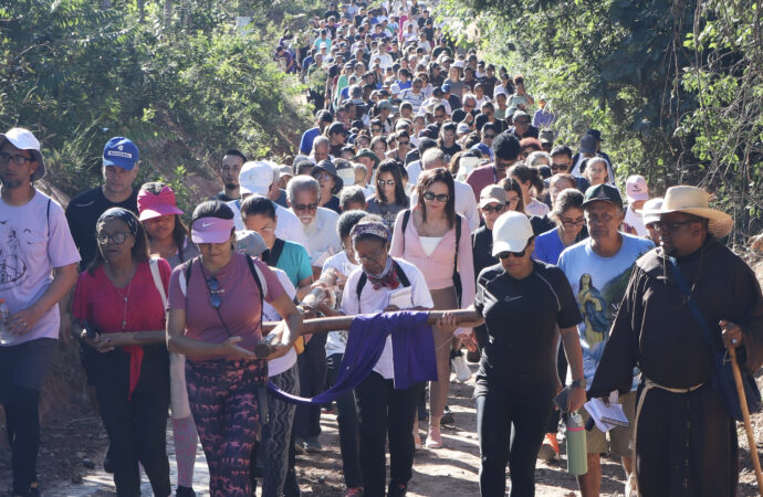 IV Caminhada Penitencial Franciscana à Cruz de Todos os Povos