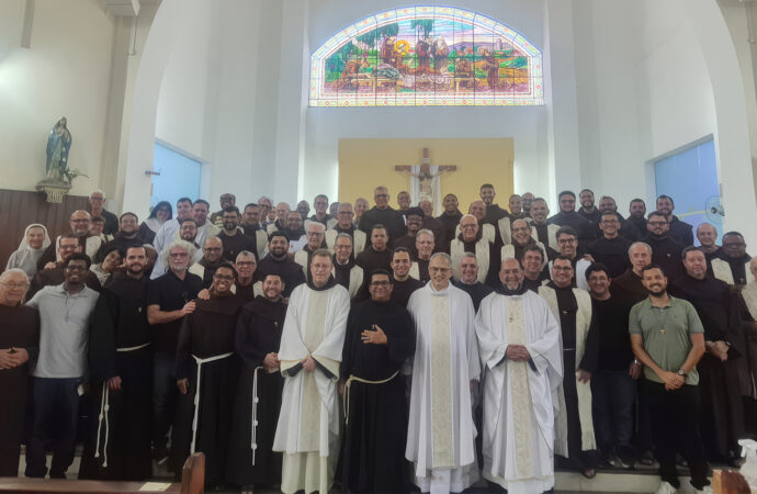 “Maria!”, e o mundo mudou!  O Ressuscitado chama cada frade pelo nome.