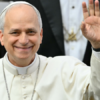 Leão XIV em seu primeiro ano de pontificado