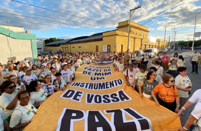 Capítulo das Esteiras reuniu a Família Franciscana em Canindé (CE)