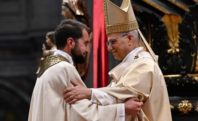 Papa escreve aos sacerdotes: o Coração de Cristo é o coração dos santos