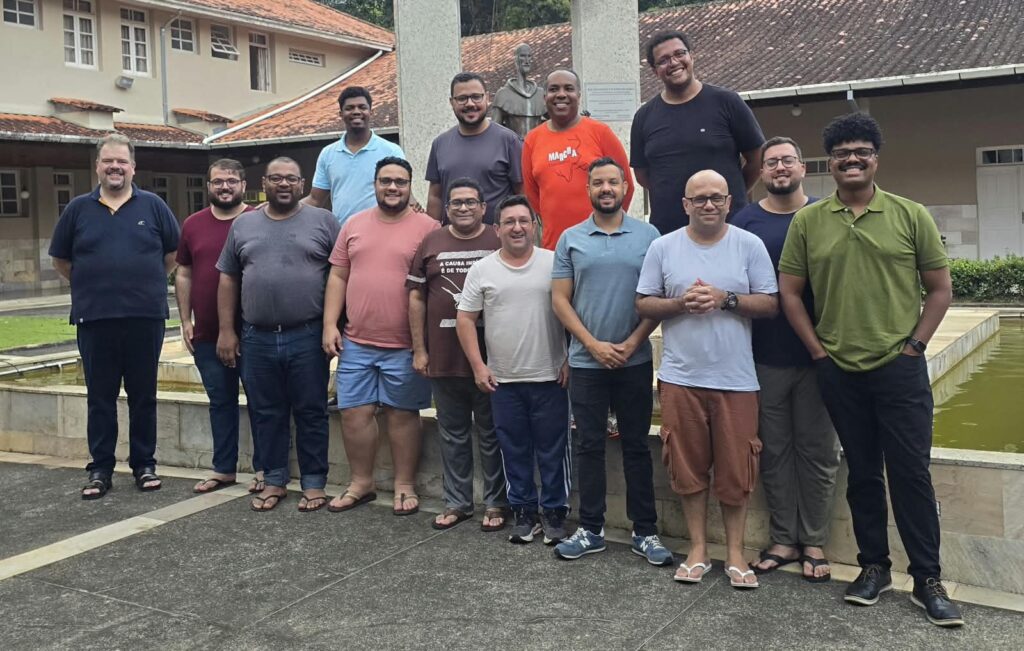 Frades reunidos para foto oficial Under Ten 2026